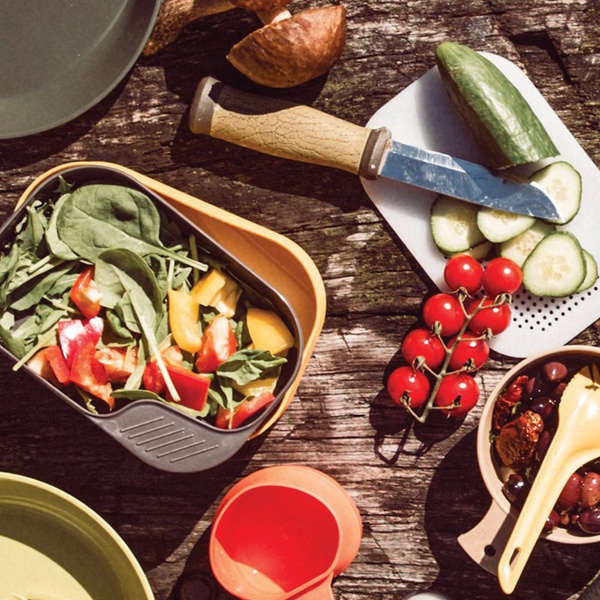 Набор посуды Wildo Camp-A-Box Complete White