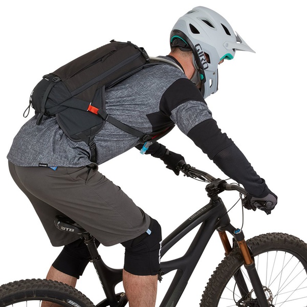 Гидратор Thule Rail 8L Obsidian