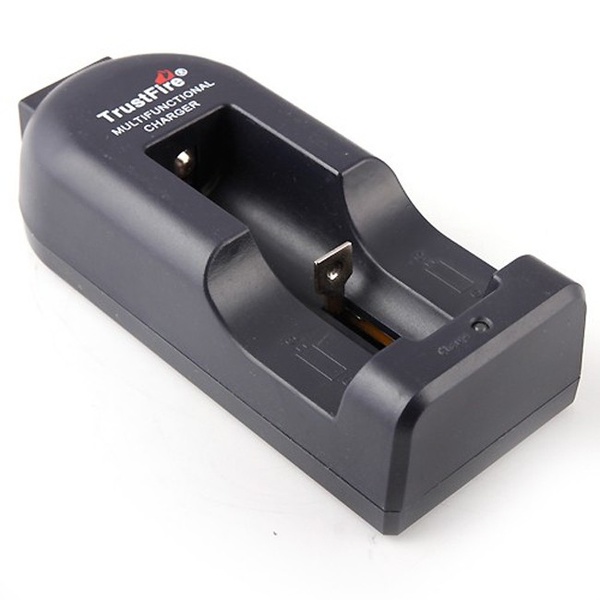 Зарядное устройство TrustFire TR-002