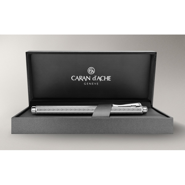Перьевая ручка Caran d'Ache Ecridor Chevron GP, F