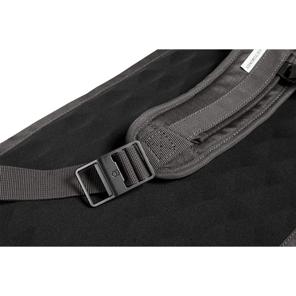 Рюкзак Victorinox Altmont Active Compact Laptop Backpack 13" серый