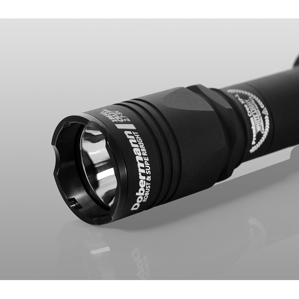 Фонарь тактический ArmyTek Dobermann XP-L теплый свет