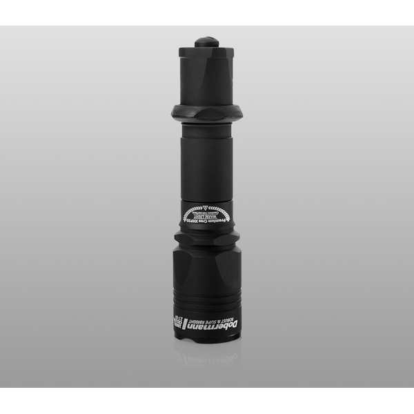 Фонарь тактический ArmyTek Dobermann Pro XHP35 HI теплый свет