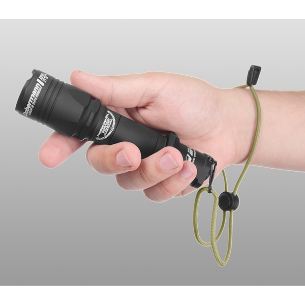 Фонарь тактический ArmyTek Dobermann XP-L