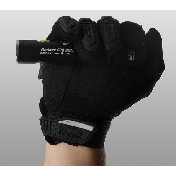 Фонарь тактический ArmyTek Partner C2 Pro V3 теплый свет