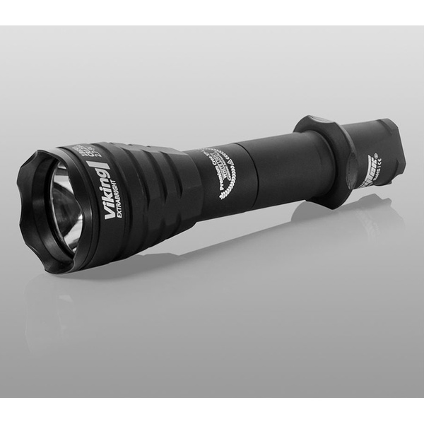 Фонарь тактический ArmyTek Viking V3 теплый свет