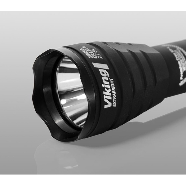 Фонарь тактический ArmyTek Viking V3 теплый свет