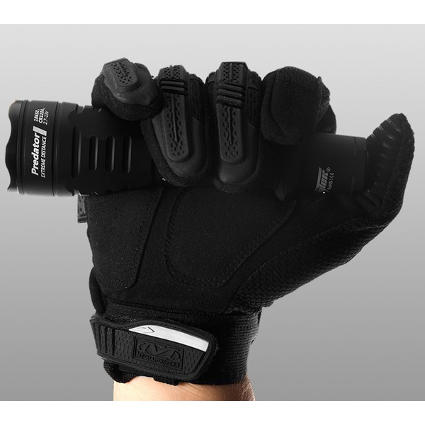 Фонарь тактический ArmyTek Predator V3 теплый свет