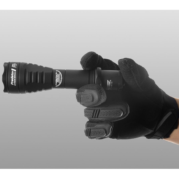 Фонарь тактический ArmyTek Predator V3 теплый свет
