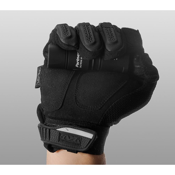 Фонарь тактический ArmyTek Partner C1 V3 (тепл. свет)