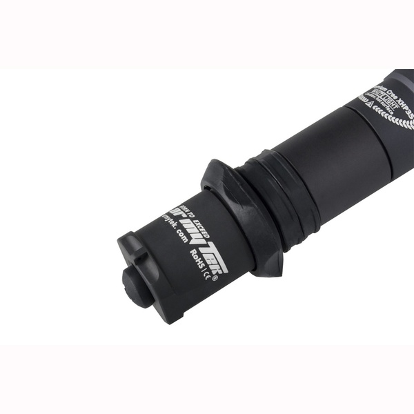Фонарь тактический ArmyTek Predator Pro V3 XHP 35 теплый свет