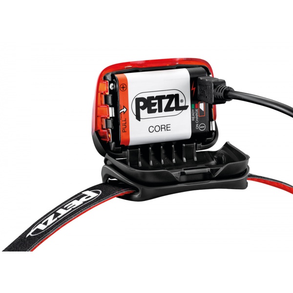 Фонарь налобный Petzl Actik Core красный