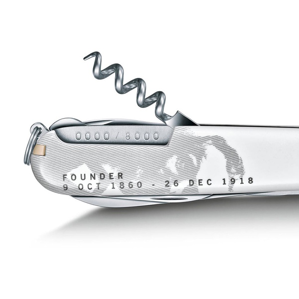 Нож Victorinox Huntsman 1.1918.J18