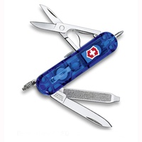 Нож-брелок Victorinox Classic Signature Lite полупрозрачный синий