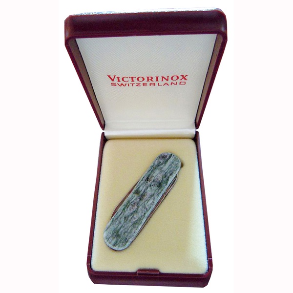 Нож Victorinox Classic LE andeer granit
