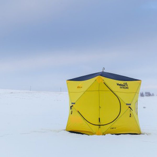 Палатка для зимней рыбалки Helios Куб Extreme V2.0 1,8x1,8 (широкий вход)