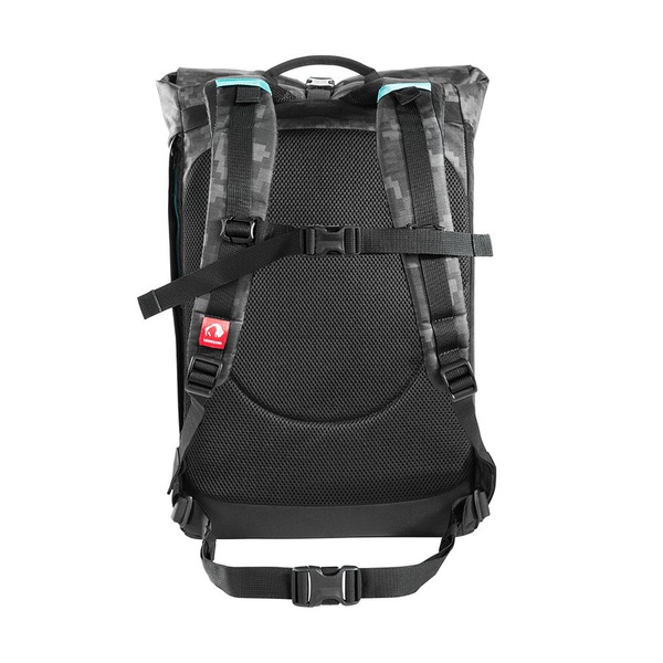 Рюкзак Tatonka Grip Rolltop Pack black digi camo