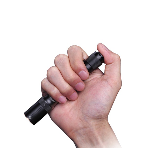 Фонарь Fenix E20V2.0 Cree SST20 LED