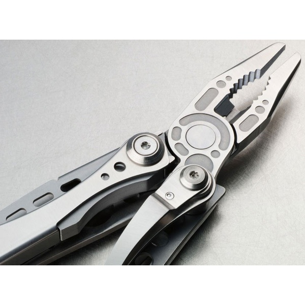 Мультитул Leatherman Skeletool (7 функций) металлик