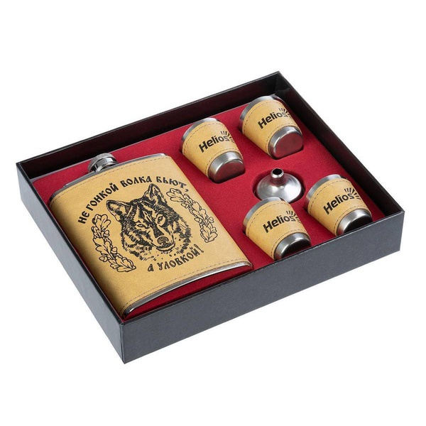 Набор (фляжка + 4 стопки) Helios Волк (HS-N-W-А09)