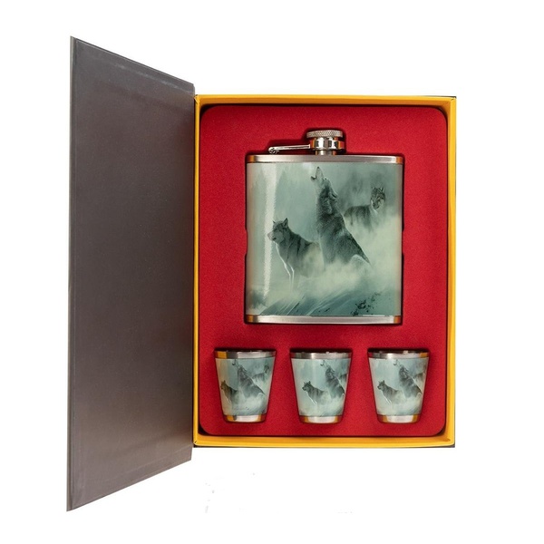 Набор (фляжка + 3 стопки) Helios Книга охотника Волки (HS-KO-W-A19)