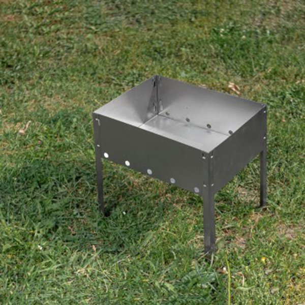 Мангал сборный Helios Light 300x240x300мм, сталь 0,3мм (HS-MC.01-Э)