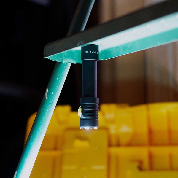 Мультифонарь ArmyTek Prime C2 Pro Magnet USB (2230лм, теп. свет, аккумулятор)