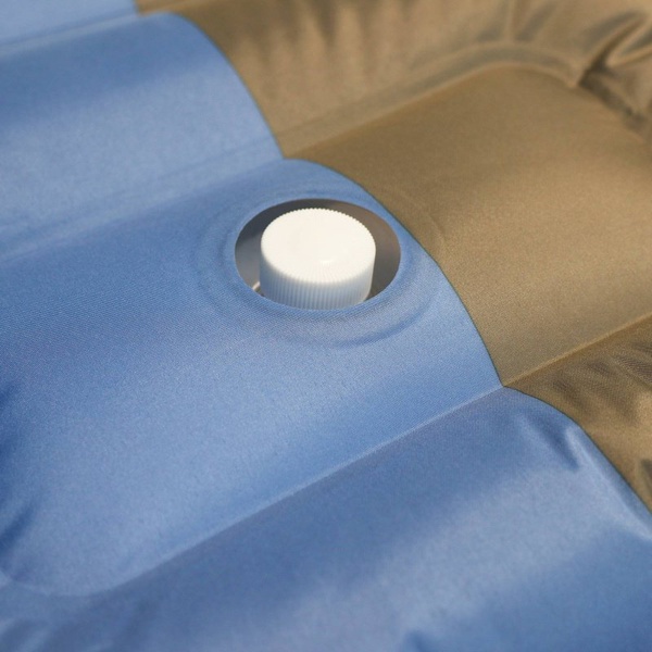 Матрас надувной Следопыт (с насосом)