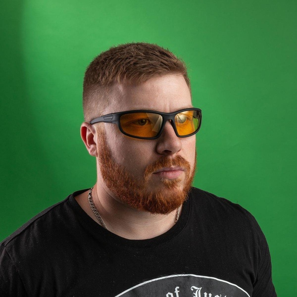 Очки поляризационные Premier Fishing PR-OP-8228 (в чехле) желтый