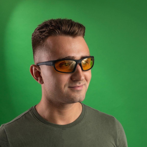 Очки поляризационные Premier Fishing PR-OP-8228 (в чехле) желтый