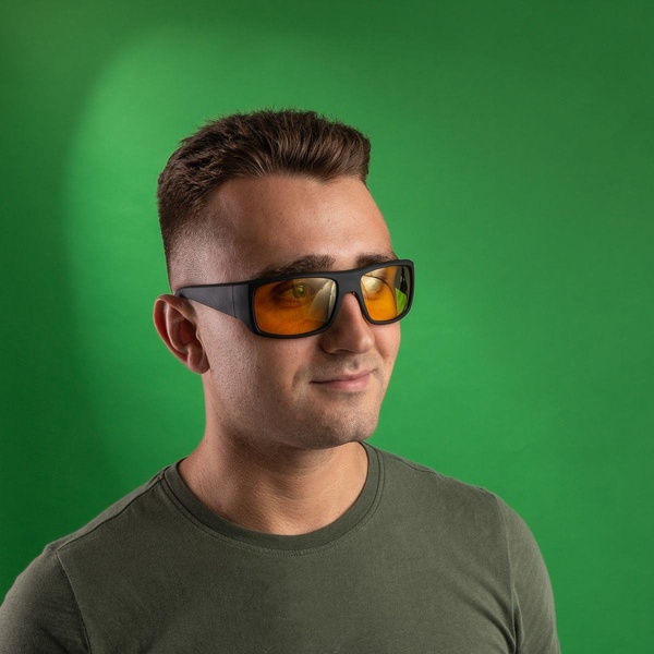 Очки поляризационные Premier Fishing PR-OP-9390 (в чехле) желтый