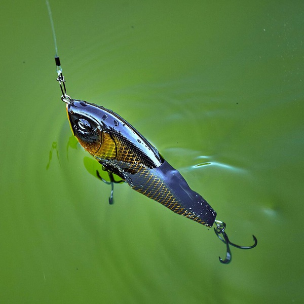 Воблер Lucky John BBS Original Arrow Jerk F 15 см 028