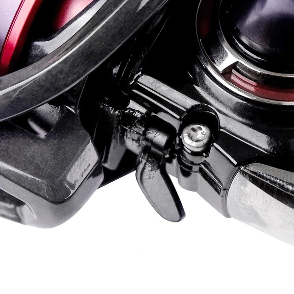Катушка Daiwa 20 Fuego LT 4000-CP