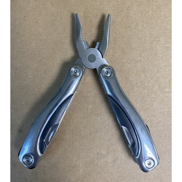 Мультитул Traveler MT609ID-8G