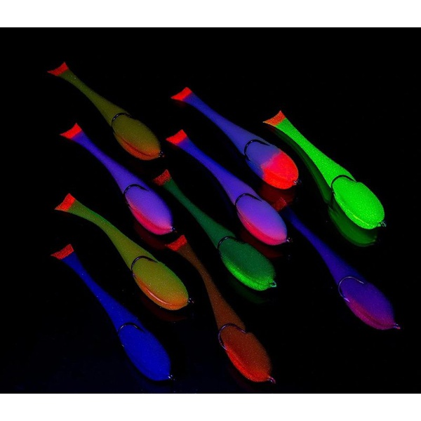 Рыбка поролоновая Helios 16 см (оснащенная на двойнике) 24UV