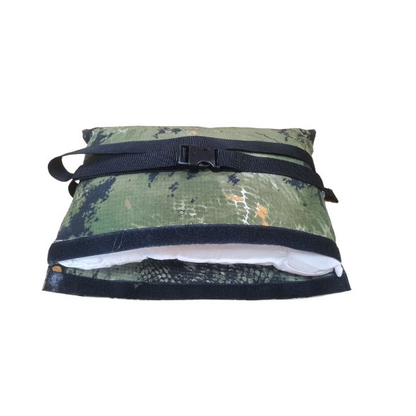 Подушка туристическая Пингвин (съемная наволочка) 45х30 см