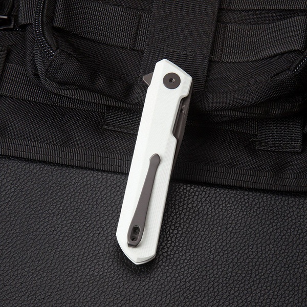 Нож Bestechman Dundee (сталь D2, рукоять G10) белый, PVD-покрытие