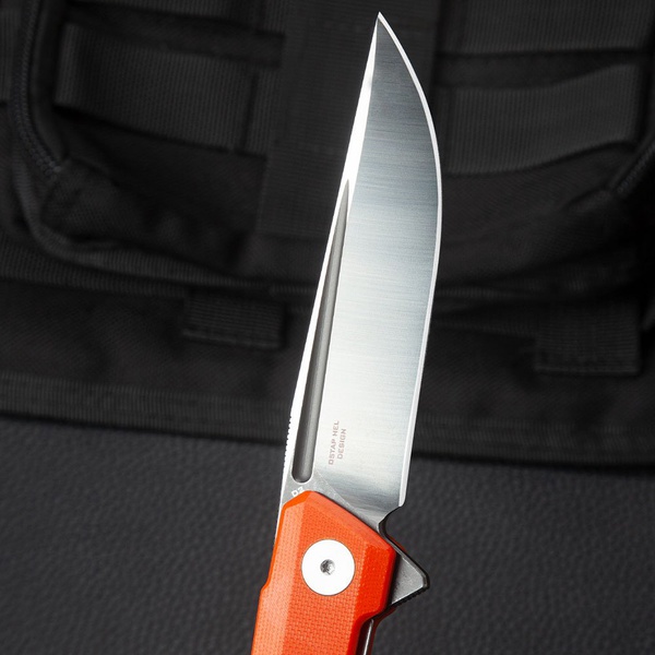 Нож Bestechman Dundee (сталь D2, рукоять G10) оранжевый, титанирование/сатин