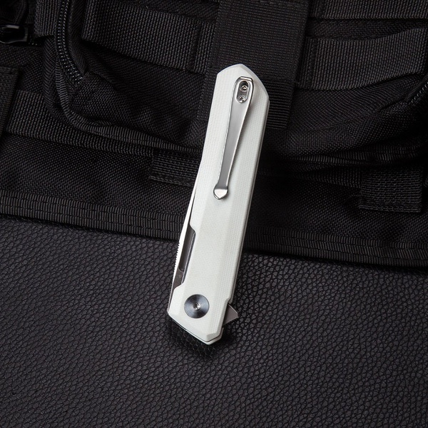 Нож Bestechman Dundee (сталь D2, рукоять G10) белый, титанирование/сатин