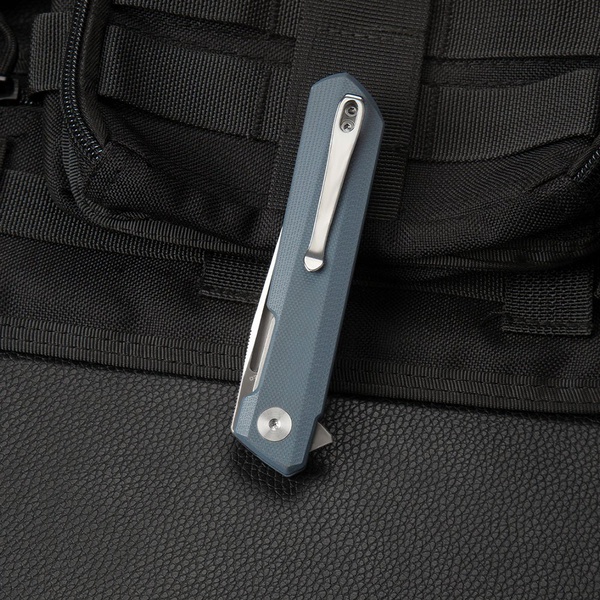 Нож Bestechman Dundee (сталь D2, рукоять G10) серый, титанирование/сатин