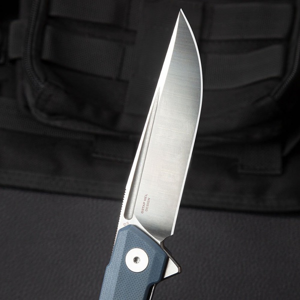 Нож Bestechman Dundee (сталь D2, рукоять G10) серый, покрытие сатин