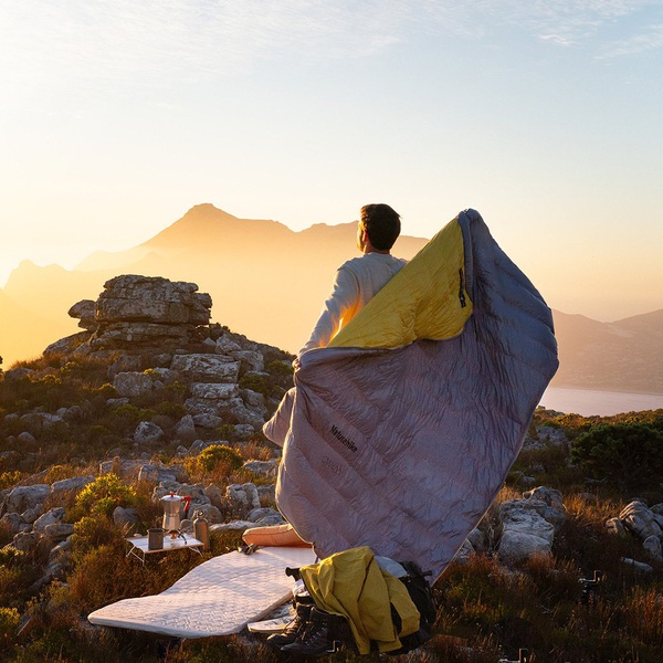 Спальник Naturehike CW400 NH18C400-D (утиный пух) серый, р. M