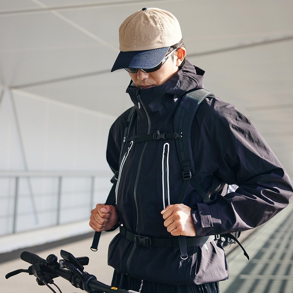 Рюкзак Naturehike Helium CNK2300BB017 (25 л) белый с черным