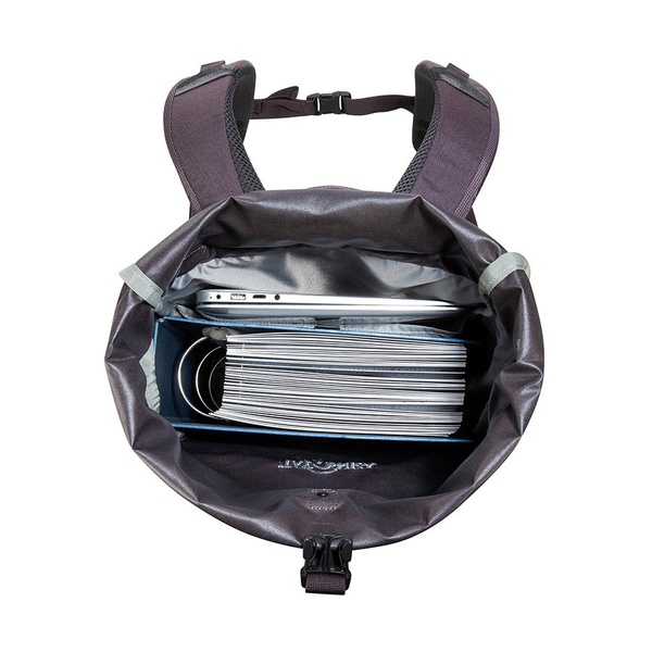 Рюкзак Tatonka Grip Rolltop Pack 25 midnight plum
